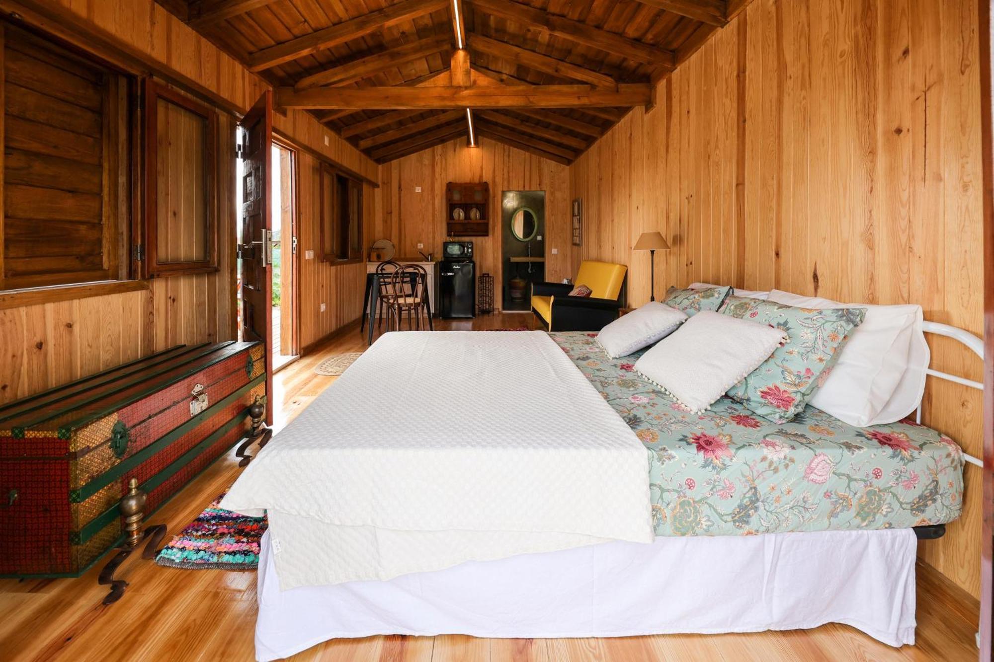Renovated Wine Press House - With Pool Villa Porto de Mós Rom bilde