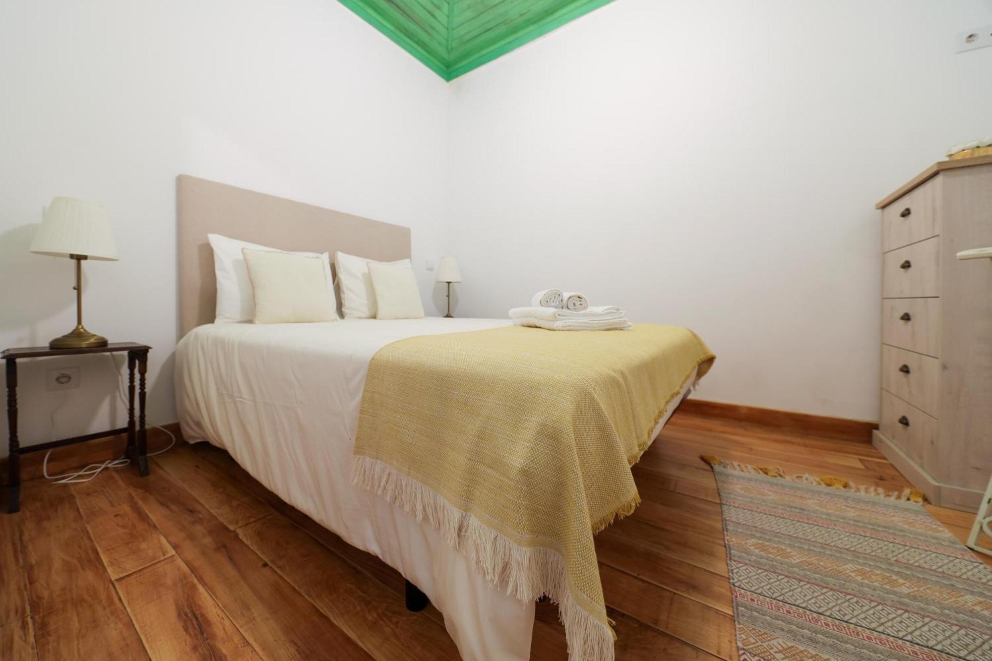 Renovated Wine Press House - With Pool Villa Porto de Mós Rom bilde