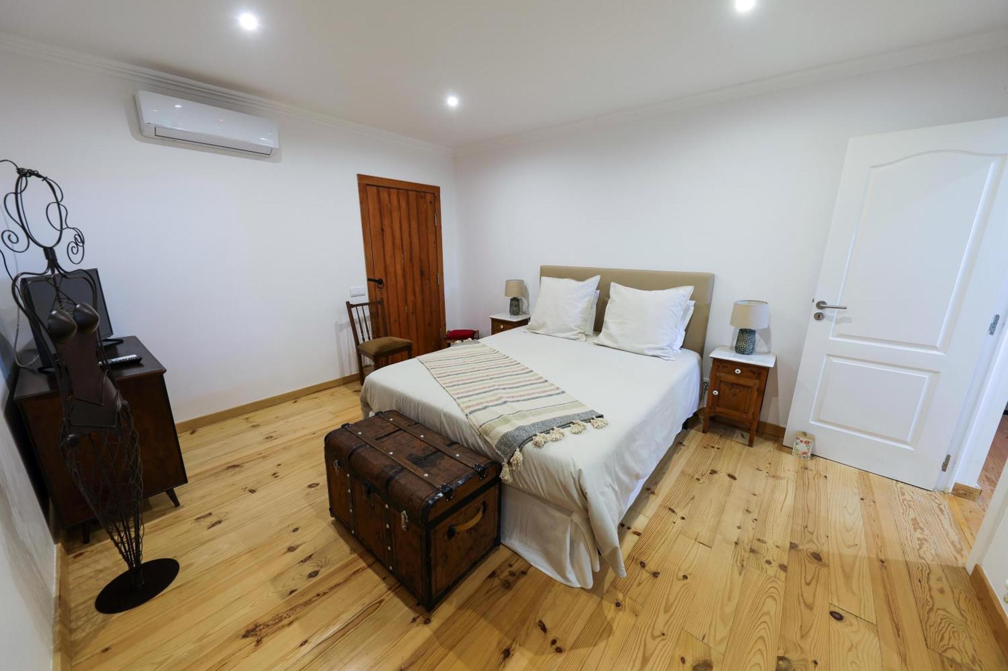 Renovated Wine Press House - With Pool Villa Porto de Mós Rom bilde