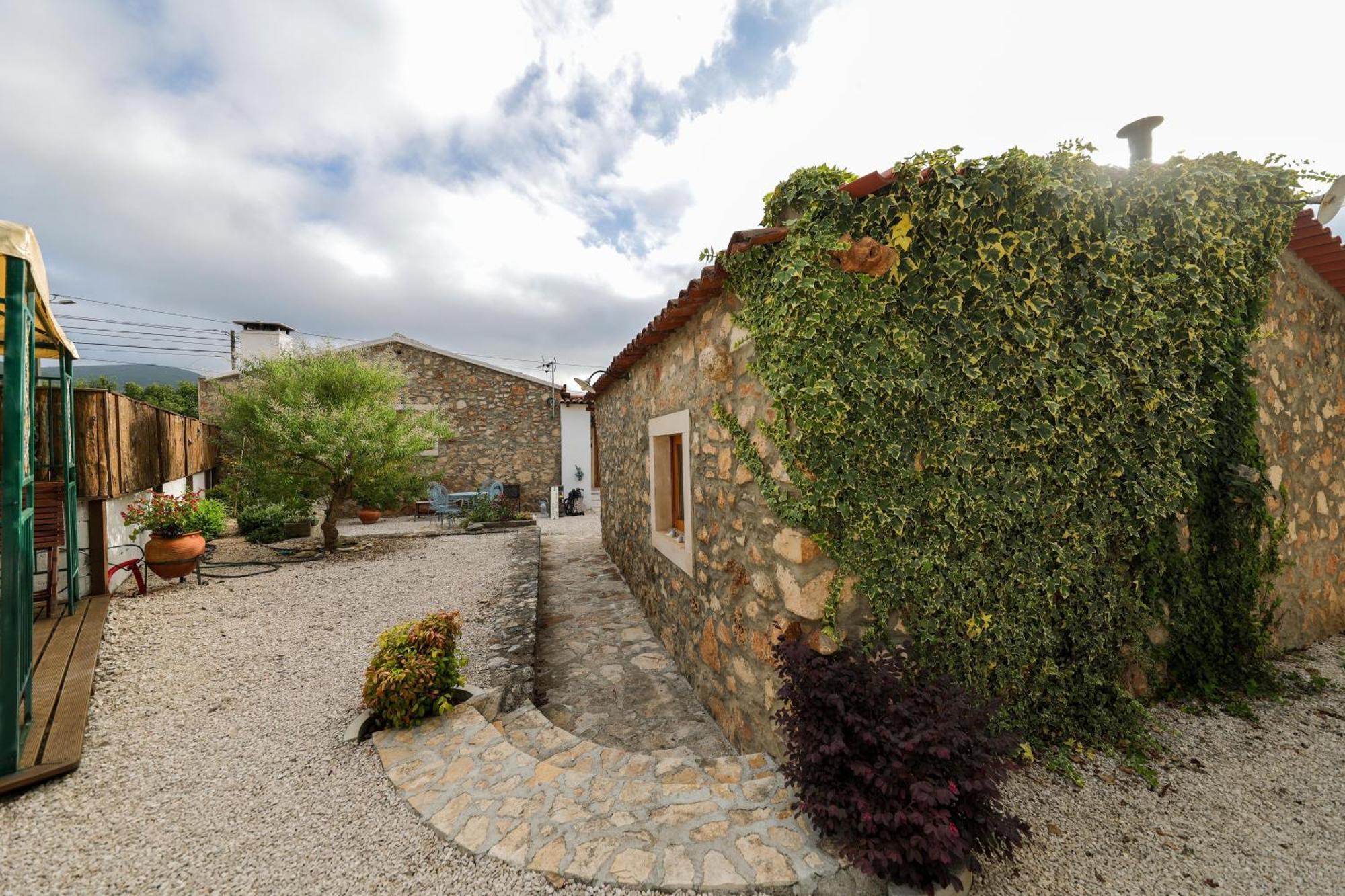 Renovated Wine Press House - With Pool Villa Porto de Mós Eksteriør bilde