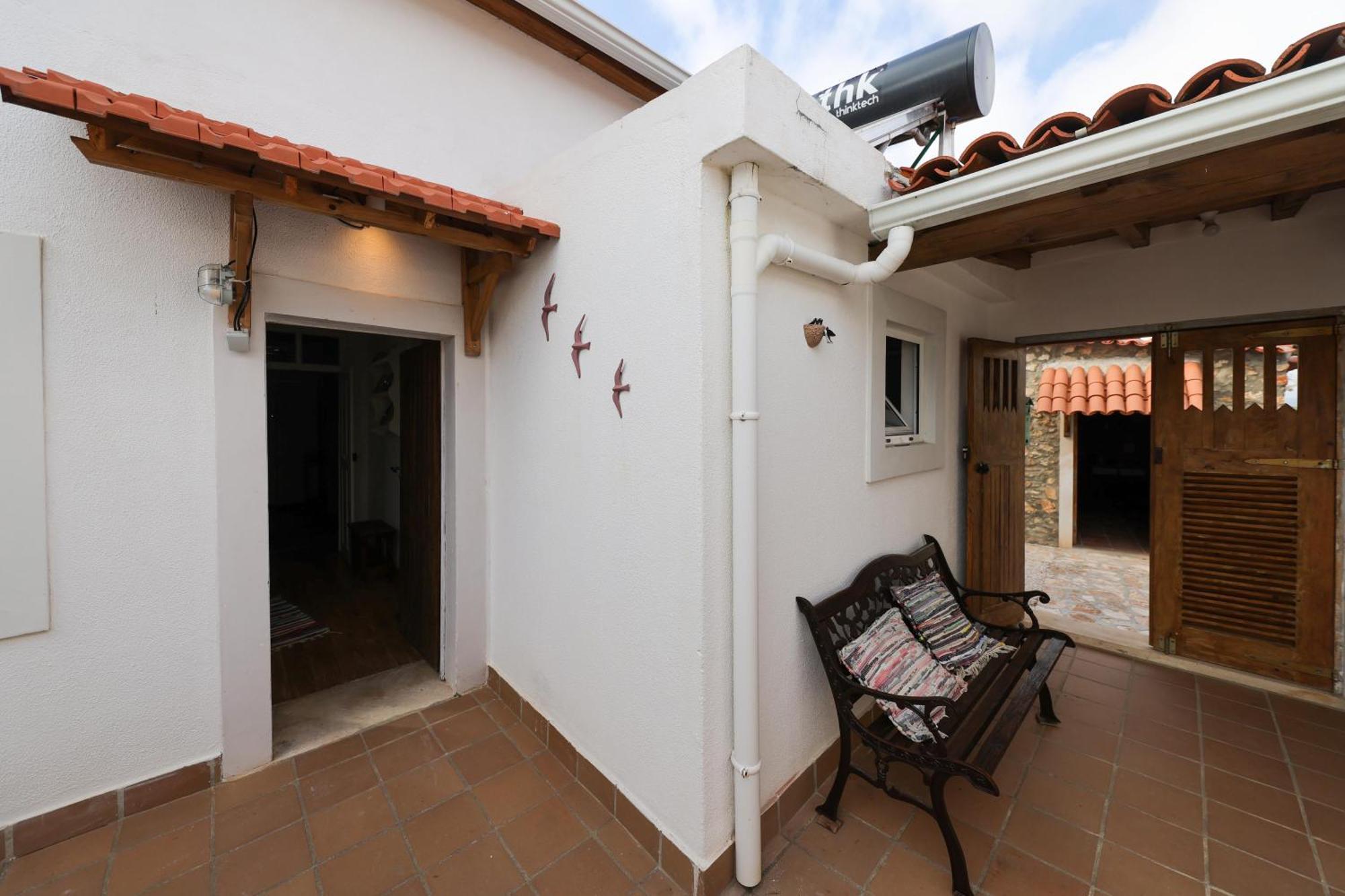 Renovated Wine Press House - With Pool Villa Porto de Mós Rom bilde